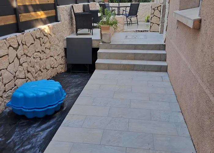 Drissia&othman Apartment Carcassonne